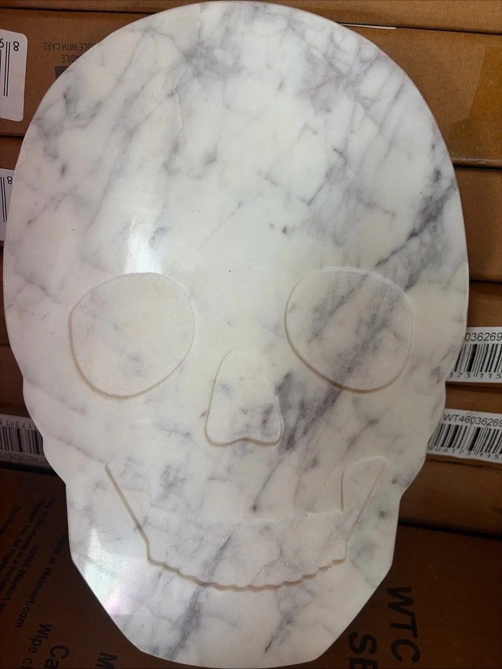 Marble-Effect Skull Wall Plaque - White